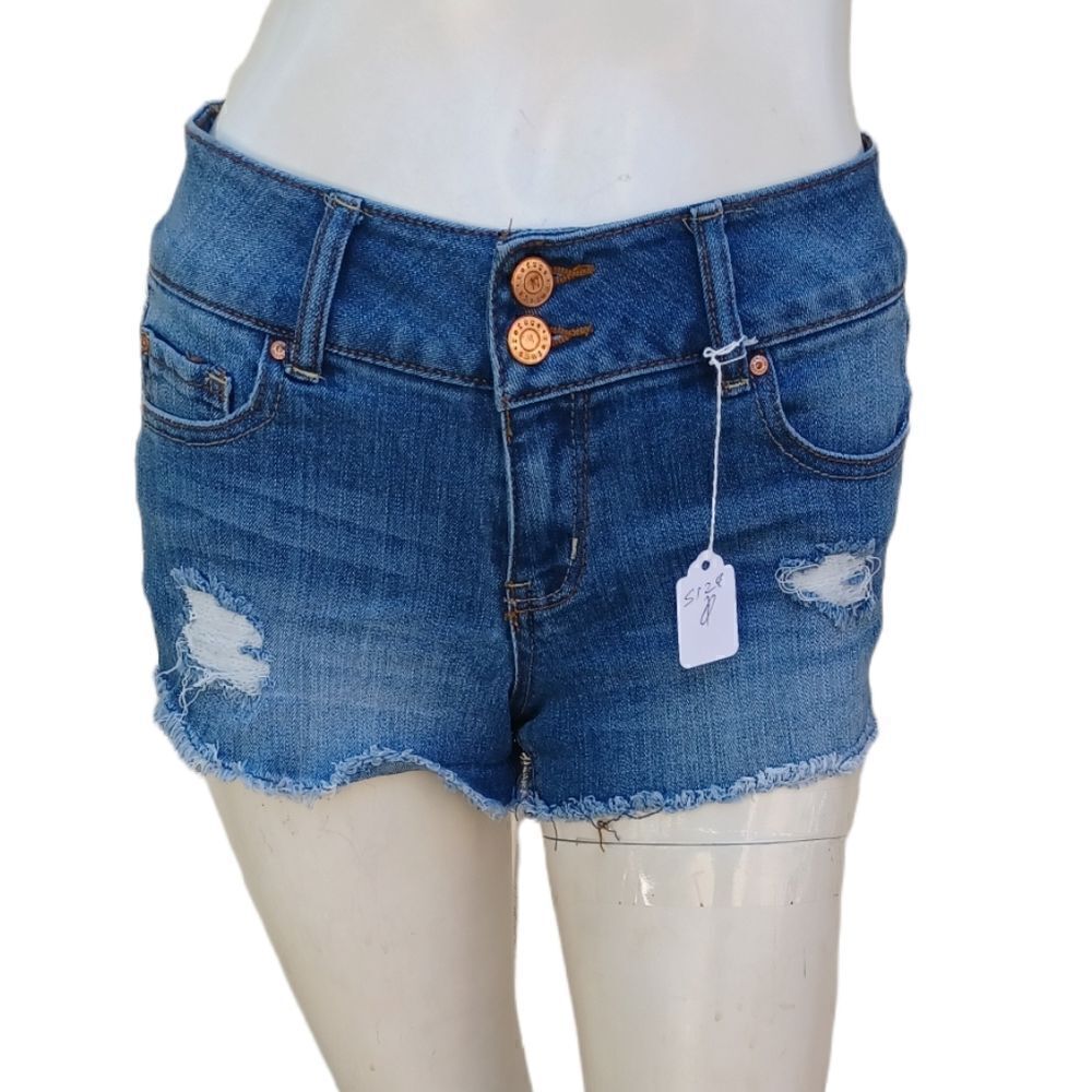 60427....Refuge Denim Jean Shorts Size 0, W26" 2"Inseam 8"Rise